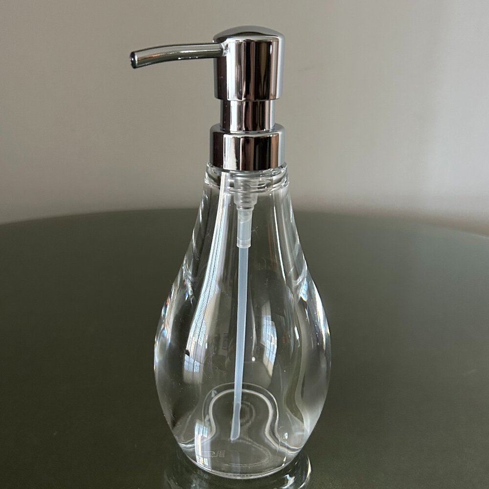Umbra NWT Clear Soap Dispenser